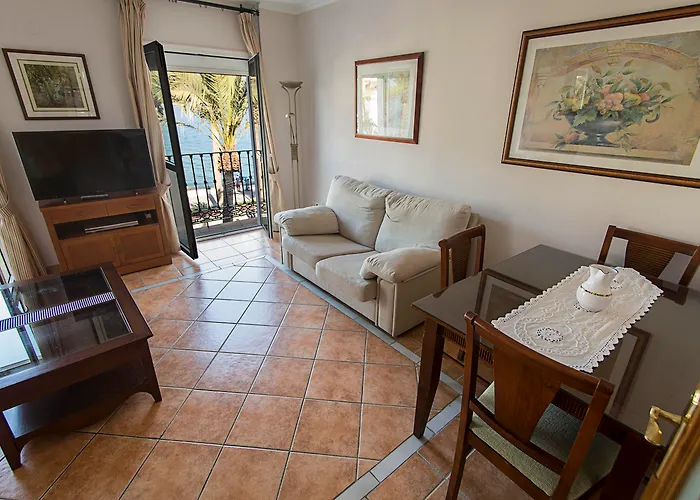 Hotel: Hostal Marissal By Dorobe